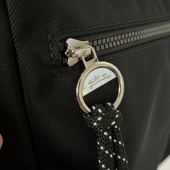 Longchamp messenger bag brand new great bag NWT - Picture 8 of 14